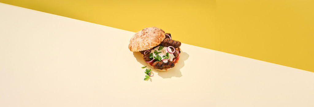 229460_Header Mood_Lepinja-100g-round_recept-2-cevapi-Lepinja-Sandwich_LIGGEND_LR