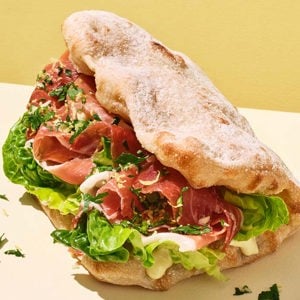 230226 _Pinsa-Romana-Folded_Recept-Pinsa-Romana-Normana_LIGGEND_lr_100kb