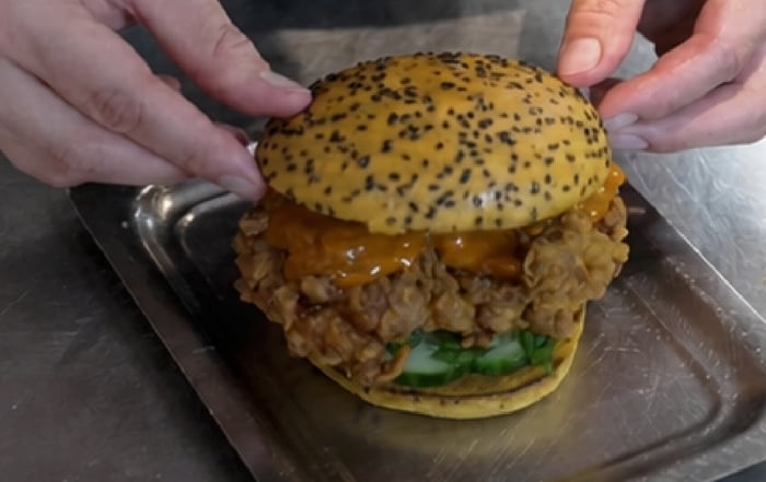 Curry burger - Crispy Butterchicken