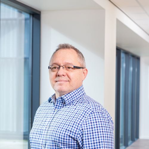 Contact Sales en Services | Pastridor